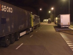 Fałszywi przewoźnicy ukradli 88 ładunków – giną ciągniki, naczepy i towary