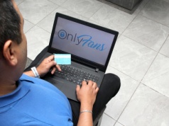 Kamerki typu "18+" to pełna kulturka. Sąd uznał, że mają zwolnienie z VAT