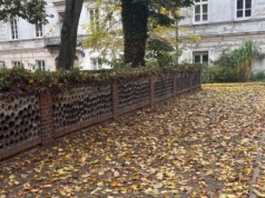 Mieszkańcy z Dobrej ubolewali nad zniszczonym ogródkiem, który cieszył ich latami. Wiemy, co dalej z terenem zrównanym z ziemią