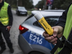 Nowa Sól. Jechał pijany, pod wpływem narkotyków i bez uprawnień