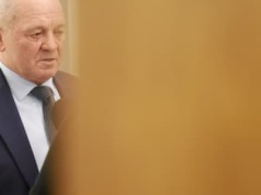 Kiedy szczęście jest nieszczęściem (posła Sawickiego). Co prawica mówi o statusie osoby najbliższej?