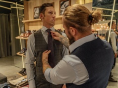 4 dni pracy, pełna pensja. Ekspert HR ostrzega przed chaosem