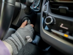 Nie uwierzycie, że w tej sytuacji można legalnie używać "długich". Przepisy są jasne