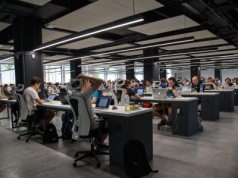 Biznes krytykuje pilotaż czterodniowego tygodnia pracy. "Zbyt duży udział sektora publicznego podważa sens testu"