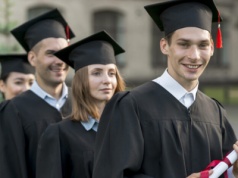 E-dyplomy nadchodzą!  Rząd wprowadza cyfrową rewolucję na uczelniach