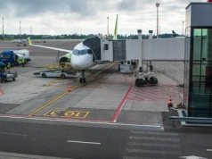 Lotnisko zostało zamknięte przez balony. Był problem z 30 lotami