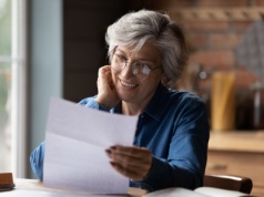 Już prawie połowa Polaków oszczędza na emeryturę. W 2022 roku była to tylko 1/3