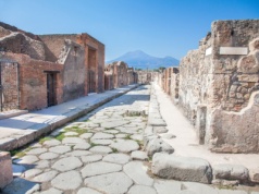 Turysta z Polski złapany przez strażników w Pompejach. Zbierał "pamiątki" z ruin