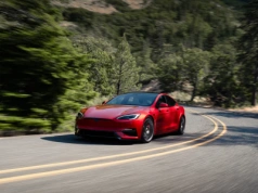 Tesla odświeża Model S i Model X. Ceny od 489 990 zł