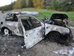 Spowodował kolizję, a następnie podpalił samochód poszkodowanej kobiety