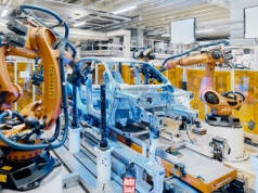 Staną dwie linie produkcyjne w Wolfsburgu. Volkswagen ujawnił powód decyzji