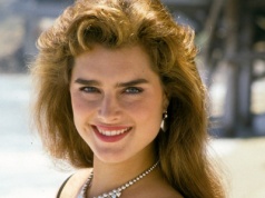 Tak zmieniła się jedna z najpiękniejszych aktorek lat 80/90. Brooke Shields zachwyca naturalnością na Instagramie