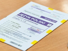 Zamieszanie z terminami próbnych egzaminów. Zdążą przed feriami?