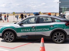 Agresywny pasażer z ponad 2 promilami alkoholu wyprowadzony z samolotu na lotnisku w Jasionce!