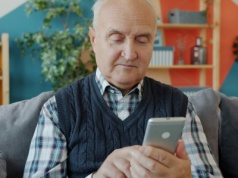 Liczba cyfrowych oszustw w Polsce wzrosła o 30 proc. w rok