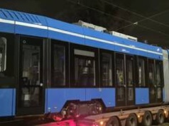 MPK skorzystało z prawa opcji. Do Wrocławia przyjechała pierwsza „ponadprogramowa” PESA