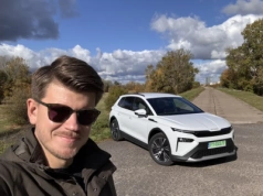Skoda Elroq to funkcjonalny i poręczny SUV „w sam raz”. Z jednym „ale”