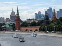 Rekordowy deficyt w budżecie Rosji. Ropa staniała, gospodarka zwalnia, a wojna kosztuje