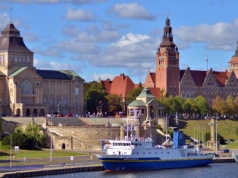 Statek porzucony na Odrze zostanie odholowany? Decyzja w rękach wojewody