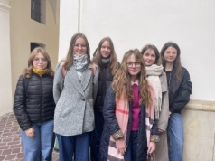 Maturzyści z diecezji warszawsko-praskiej z zawierzeniem na Jasnej Górze