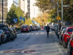 Parkowanie przy przejściu dla pieszych to nie tylko mandat. Auto zniknie