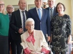 Setne urodziny zasłużonej profesor puławskiego PIWet-u