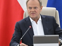 Rząd wprowadzi opłatę od smartfonów. Początek od 1 stycznia 2026 r.