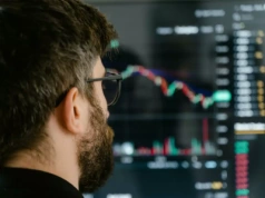 Koniunktura konsumencka osłabia się w październiku – pogorszenie nastrojów dotyczących zarówno bieżącej, jak i przyszłej sytuacji