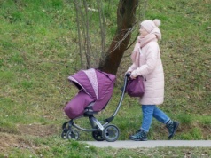 Praca na urlopie macierzyńskim. Uważaj na pułapki