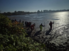 Pięć dni działań bez przełomu. Ponad 150 osób przeszukiwało staw Błaskowiec