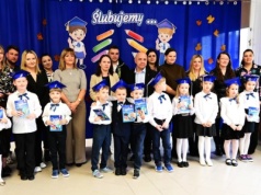 Rozdziele: Pasowanie pierwszoklasistów w Szkole Podstawowej