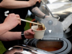 Pensja jak w IT, ale bez studiów. Ten zawód znów jest na wagę złota