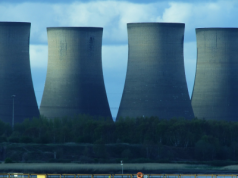 Atom podzielił Pomorze. Jedni liczą zyski, inni wieszczą katastrofę