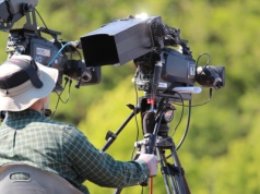 Warszawiak jak gość we własnym domu. Czy ekipy filmowe przekraczają granice?