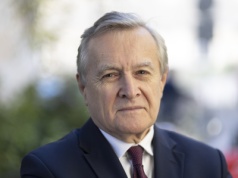 Gliński do Cienkowskiej: Propaganda neo-TVP zamiast Chopina