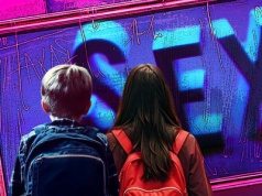 Hiszpania: nadzy opiekunowie i wspólne prysznice z podopiecznymi. Oto feministyczne i inkluzywne kolonie dla dzieci