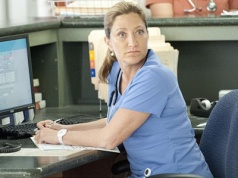 Sequel Siostry Jackie zmierza donikąd? Edie Falco nie ma dobrych wieści o powrocie serialu