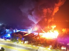 Nocny pożar dużej hali we Włocławku