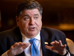 J.B. Pritzker o imigrantach: Powinno się usunąć kryminalistów ale pozostałym pozwolić zostać w USA