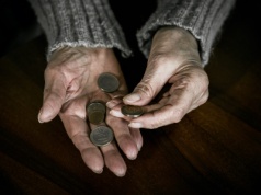 Maleje skrajne ubóstwo? To tylko pozory. ETS-2 uderzy w najbiedniejszych