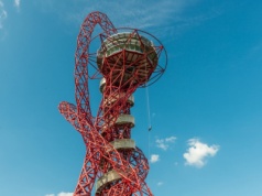 Wygląda jak "wieża Eiffla po eksplozji". Teraz ma ożyć na nowo i zwabić odważnych turystów