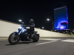 Benda LFC700 z najszerszą oponą na świecie. Chiński cruiser rzuca wyzwanie Ducati Diavel