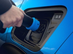 Przełom w bateriach. Dzięki fluorowi elektryki pojadą 1500 km na jednym ładowaniu