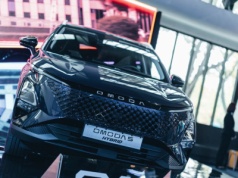 Dziennikarz TVN wyrwał kierownicę z Omoda 5. Producent zabiera głos