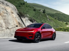 Tesla z wzrostem przychodów, ale spadkiem dochodu rok do roku. Marża netto 5,8 proc. W Polsce wróciły Modele S i Y