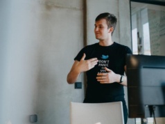 Baza klientów – jak budować i zarządzać bazą danych CRM?