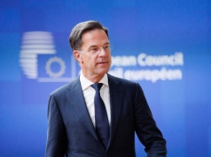 „Wleciały nieumyślnie”. Rutte o rosyjskich dronach nad Polską