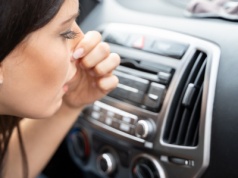 Dziwny zapach w aucie. Nos poinformuje o możliwej usterce
