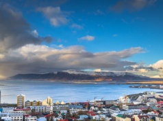 "Długi piątek". O Islandkach, które zatrzymały kraj i zmieniły historię