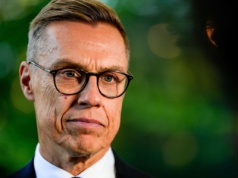 Prezydent Finlandii: Trump wybrał teraz metodę kija. "Nie jest zadowolony z Putina"